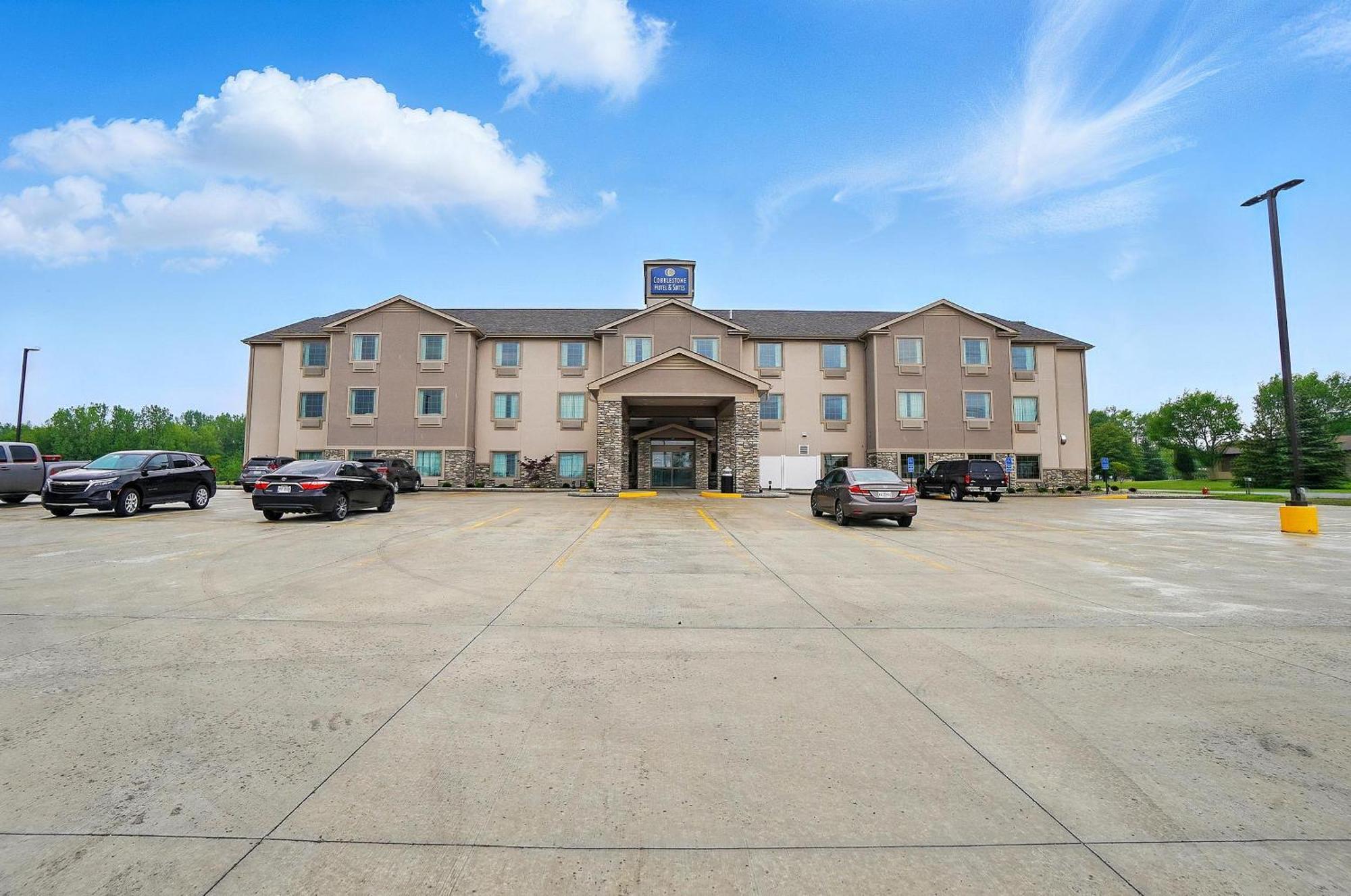 Cobblestone Hotel & Suites - Russells Point At Indian Lake 外观 照片