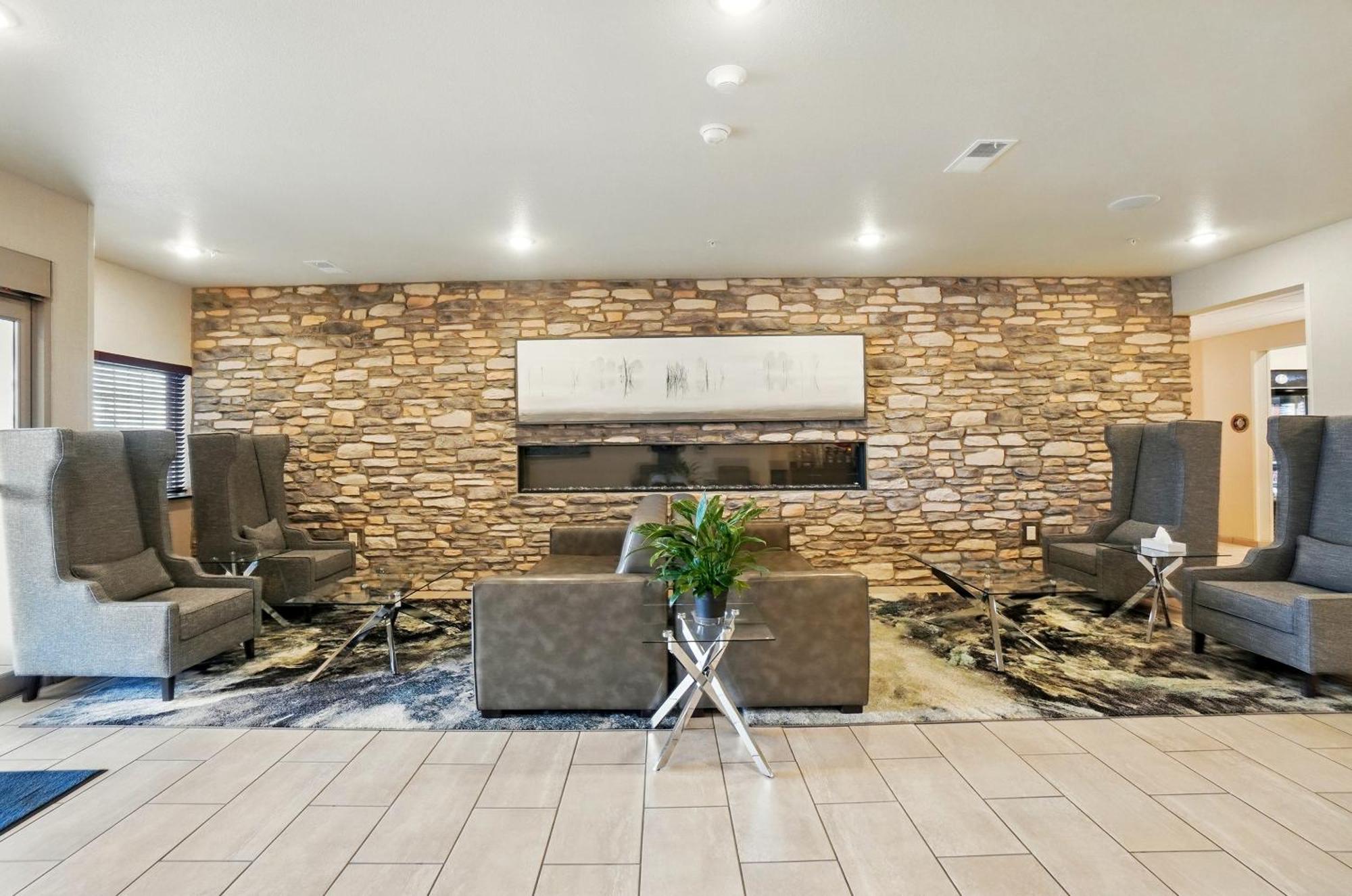 Cobblestone Hotel & Suites - Russells Point At Indian Lake 外观 照片