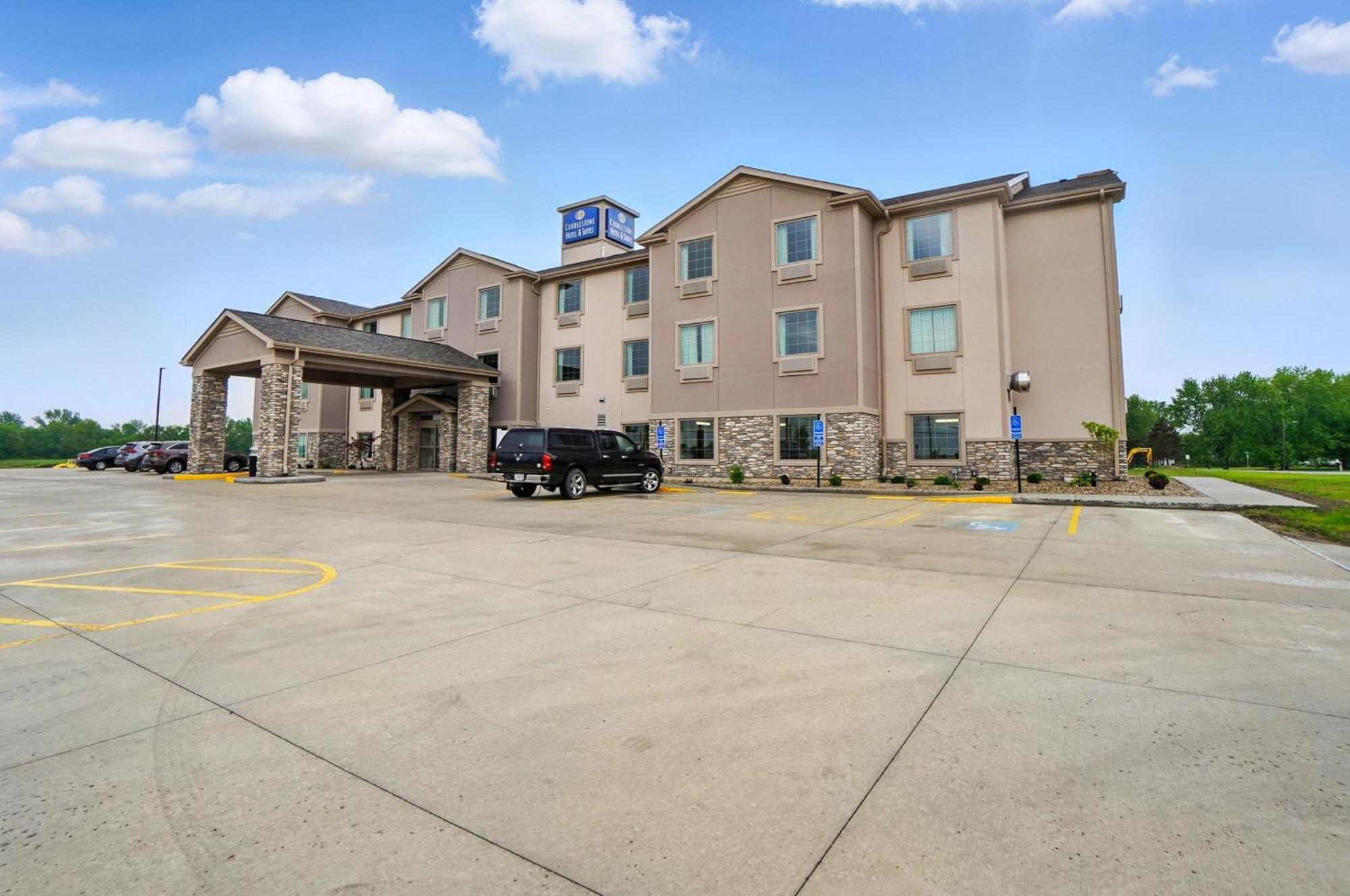 Cobblestone Hotel & Suites - Russells Point At Indian Lake 外观 照片